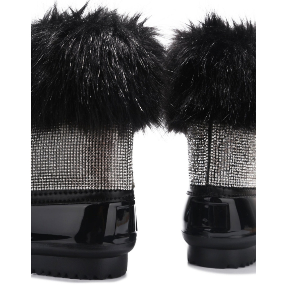 πππ¨π© πππ― 9 ππ₯Diamante Fur Duck Boot - Black - Picture 5 of 7